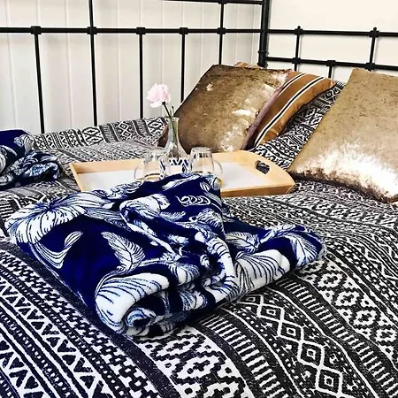 Brightside Apartment - We Share A Passion For Hospitality